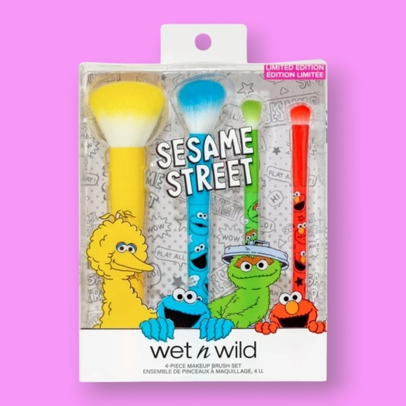 Wet n Wild x Sesame Street 4-Piece Makeup Brush Set - Picture 1 of 4